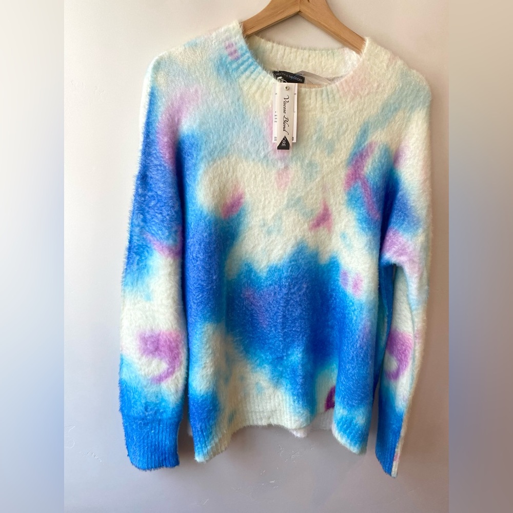 NWT Chelsea &Theodore womens fuzzy tie dye crewneck sweater size L fast delivery